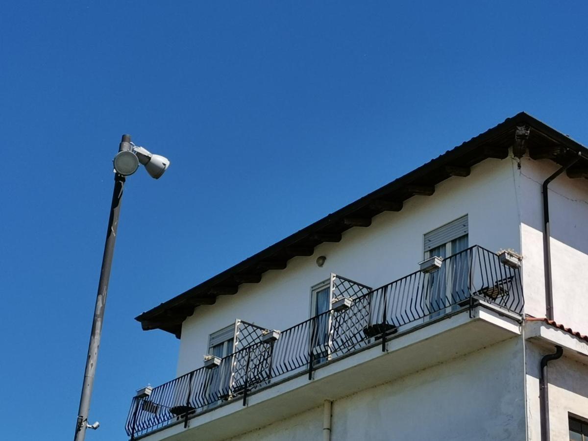 Blueberry Rooms La Morra Exterior foto
